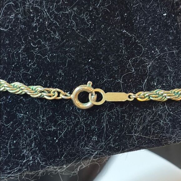 Gold Tone Rope Chain Necklace 18” - Picture 3 of 4